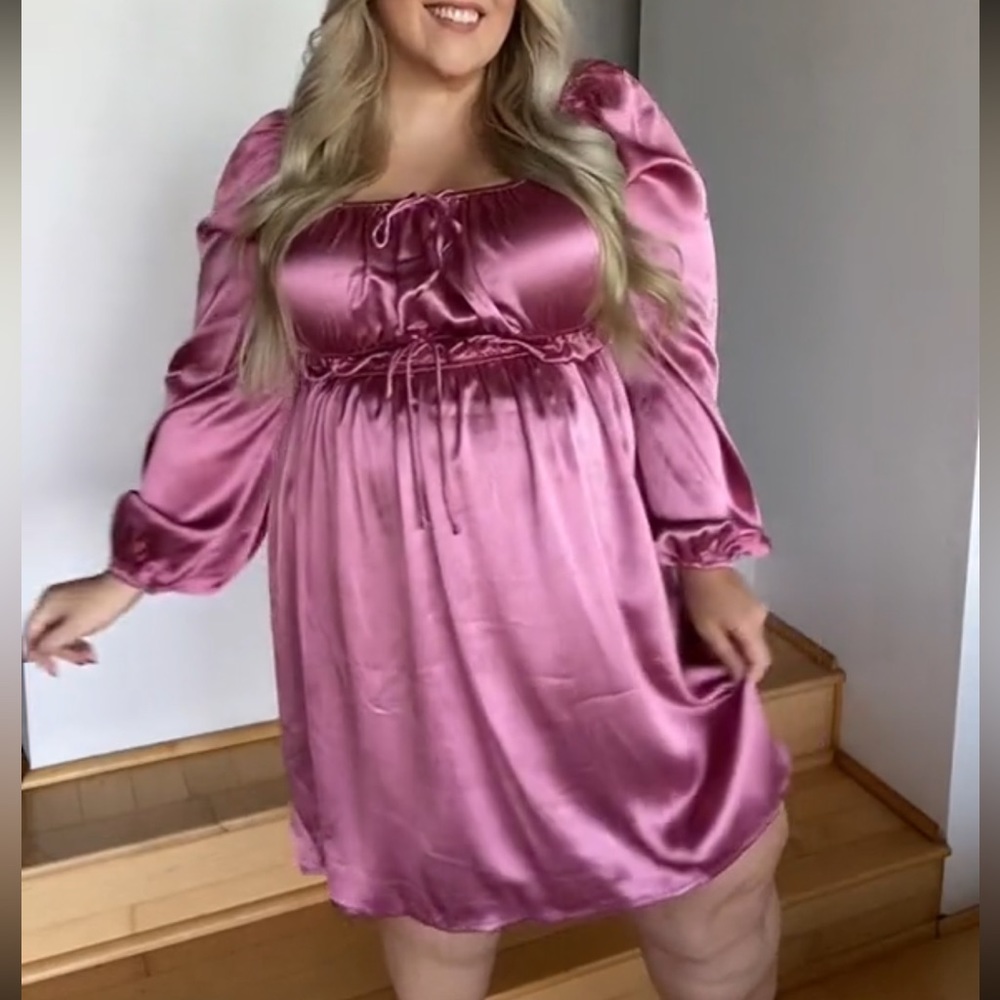 LIKE NEW! ARULA DRESS